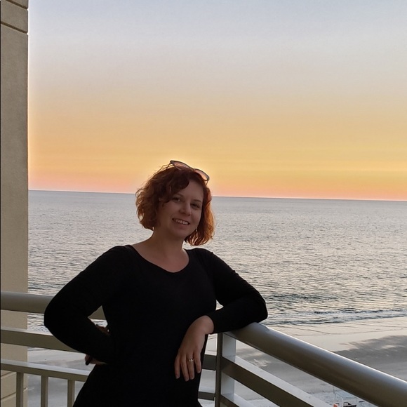 Meet your Posher, Tiffany - Picture 1 of 1